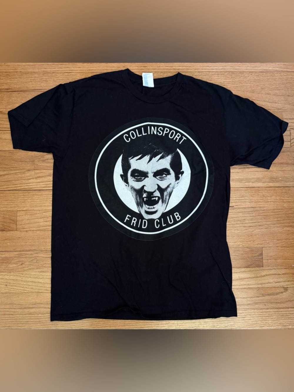 Dark Shadows tee